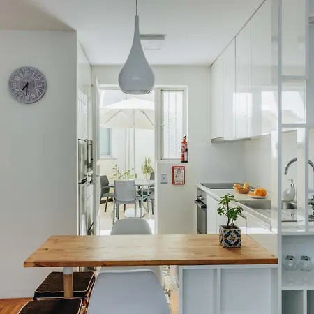 Cozy 1-bedroom With Private Terrace In Palmela *