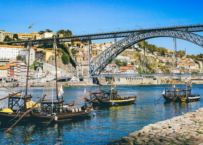 Cozy 1-bedroom With Private Terrace In Palmela * Oporto