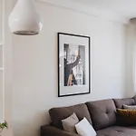 Cozy 1-bedroom With Private Terrace In Palmela Apartament *
