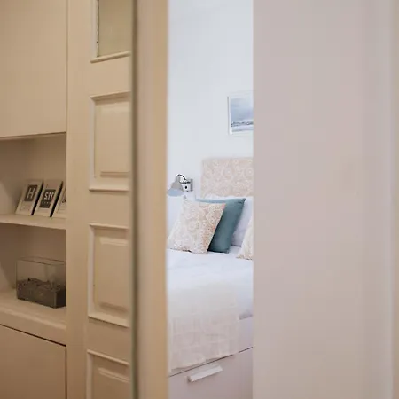 Cozy 1-bedroom With Private Terrace In Palmela Apartament *