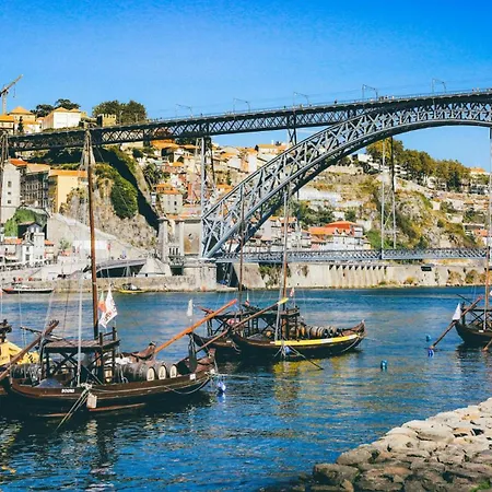 Cozy 1-bedroom With Private Terrace In Palmela * Porto